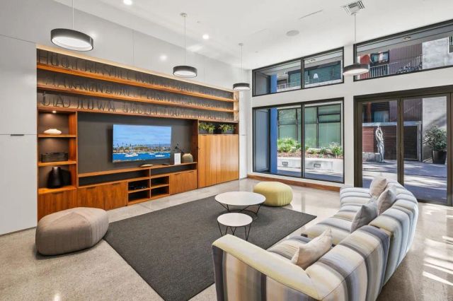 321 10Th Avenue 201, San Diego, CA 92101