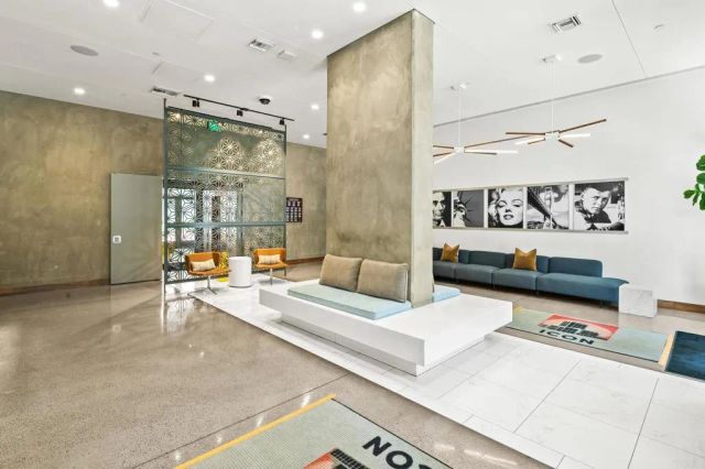 321 10Th Avenue 201, San Diego, CA 92101