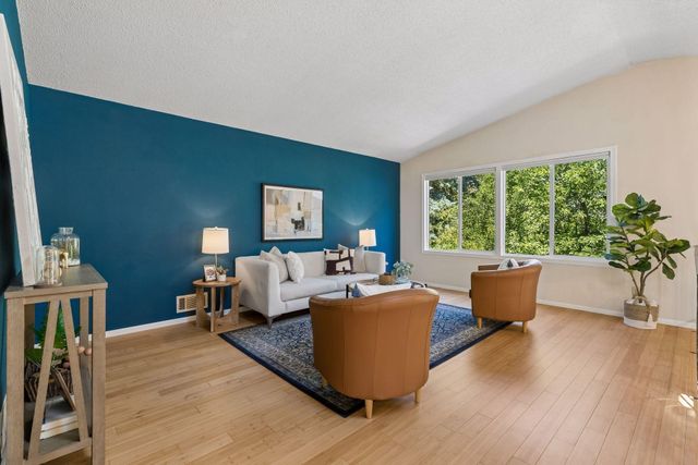 1077 Churchill Circle, Shoreview, MN 55126