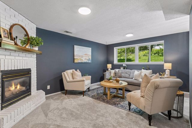 1077 Churchill Circle, Shoreview, MN 55126