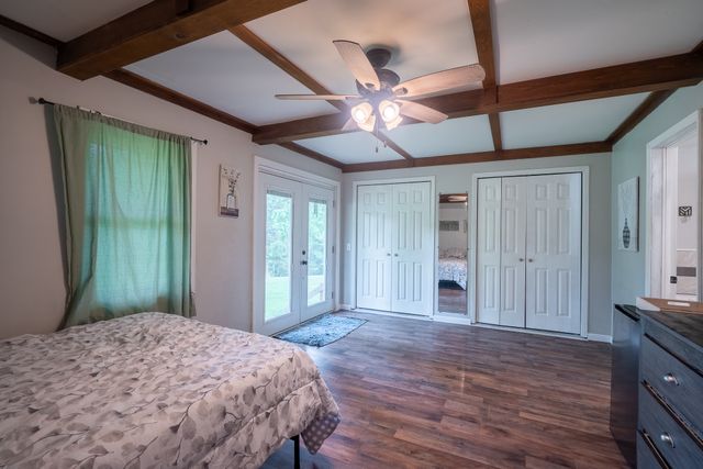 960 Knob Creek Rd, Lawrenceburg, TN 38464