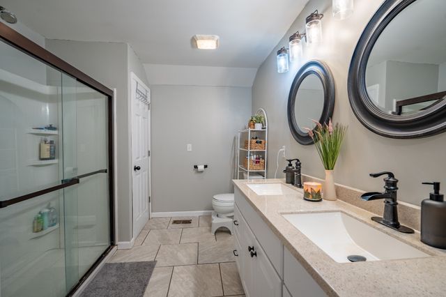 960 Knob Creek Rd, Lawrenceburg, TN 38464