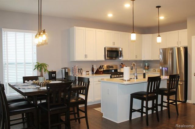 3761 Park Creek Lane, Canton, MI 48188