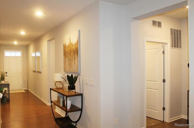 3761 Park Creek Lane, Canton, MI 48188