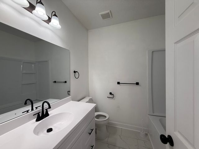 3800 SADDLEBROOK PL 702, Columbia, MO 65202