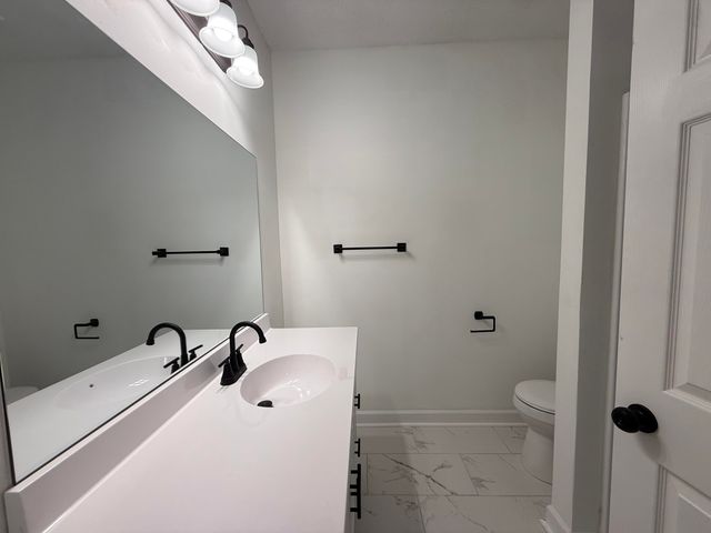 3800 SADDLEBROOK PL 702, Columbia, MO 65202