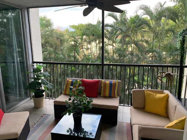 3940 Inverrary Boulevard 302, Lauderhill, FL 33319