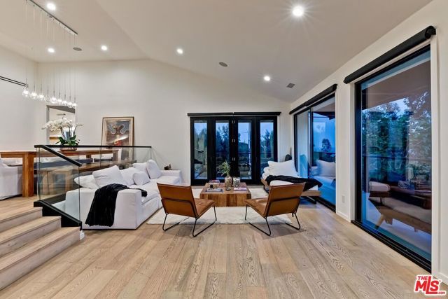 33002 Pacific Coast Highway, Malibu, CA 90265