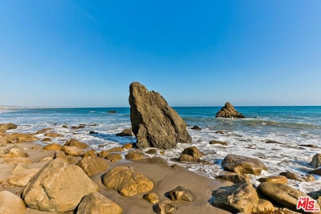 33002 Pacific Coast Highway, Malibu, CA 90265