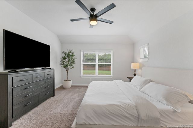 4323 W Vasquez Cir, Converse, TX 78109