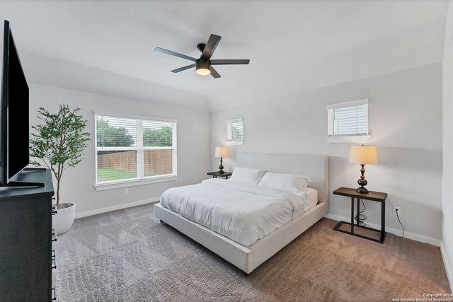 4323 W Vasquez Cir, Converse, TX 78109