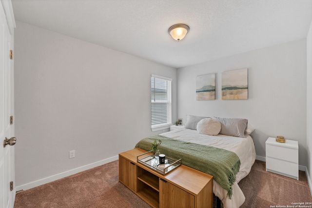 4323 W Vasquez Cir, Converse, TX 78109