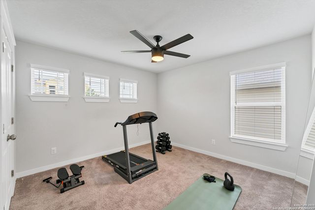 4323 W Vasquez Cir, Converse, TX 78109
