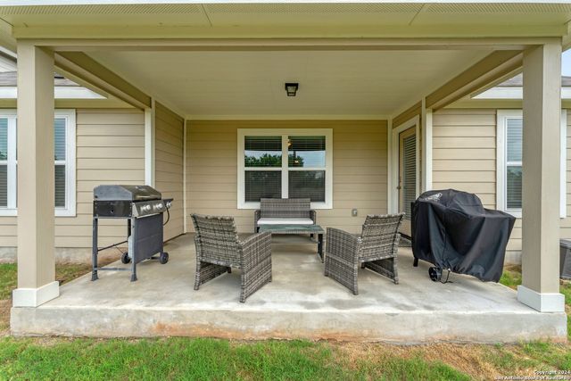 4323 W Vasquez Cir, Converse, TX 78109