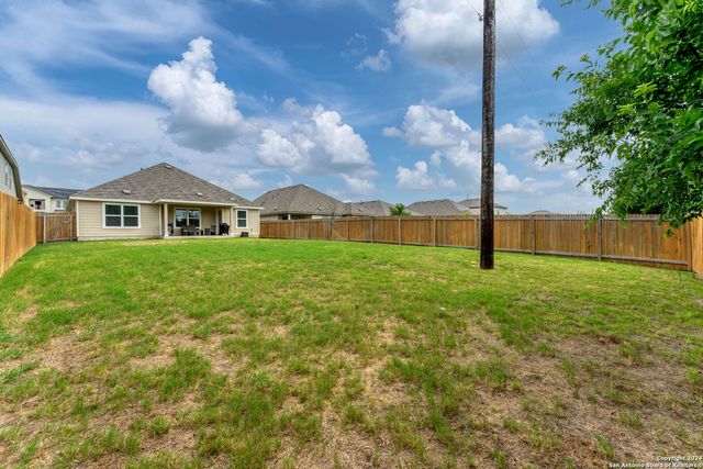 4323 W Vasquez Cir, Converse, TX 78109