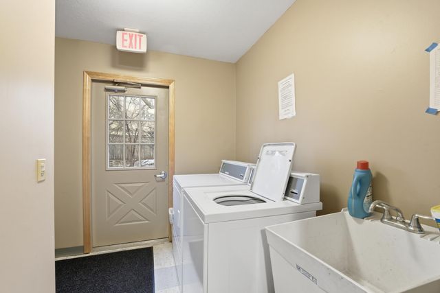 4584 Cedar Lake Road S 6, Saint Louis Park, MN 55416