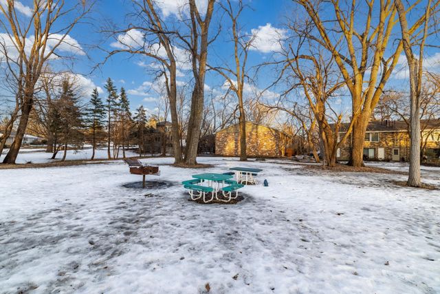 4584 Cedar Lake Road S 6, Saint Louis Park, MN 55416