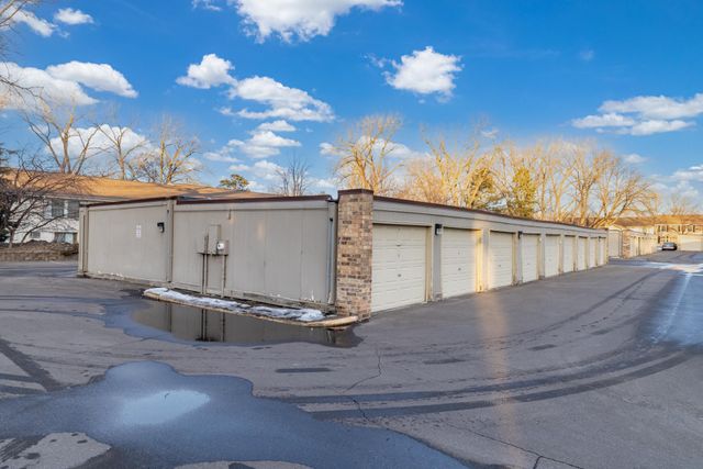 4584 Cedar Lake Road S 6, Saint Louis Park, MN 55416