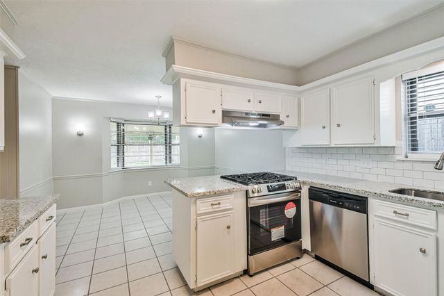 2302 E Clare Street, Deer Park, TX 77536