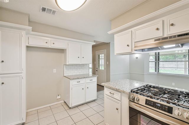 2302 E Clare Street, Deer Park, TX 77536