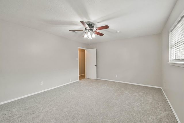 2302 E Clare Street, Deer Park, TX 77536