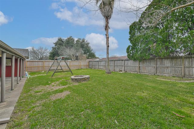 2302 E Clare Street, Deer Park, TX 77536