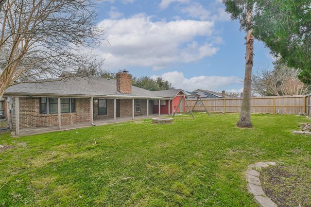 2302 E Clare Street, Deer Park, TX 77536