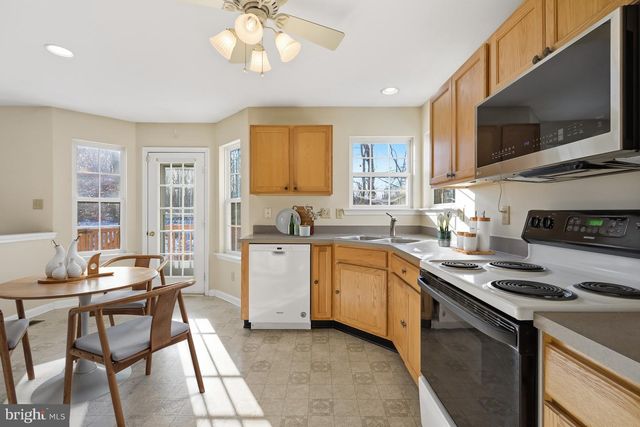 161 W FLAGSTONE DR, Newark, DE 19702