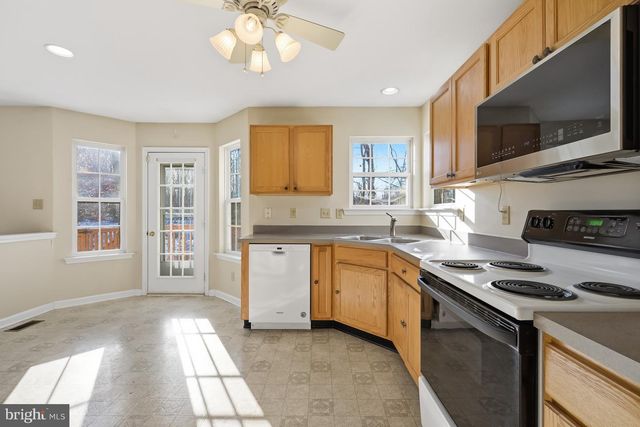 161 W FLAGSTONE DR, Newark, DE 19702