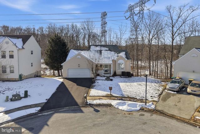 161 W FLAGSTONE DR, Newark, DE 19702