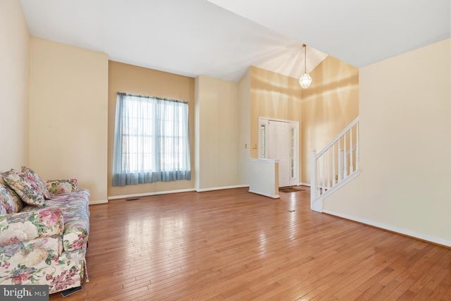 161 W FLAGSTONE DR, Newark, DE 19702