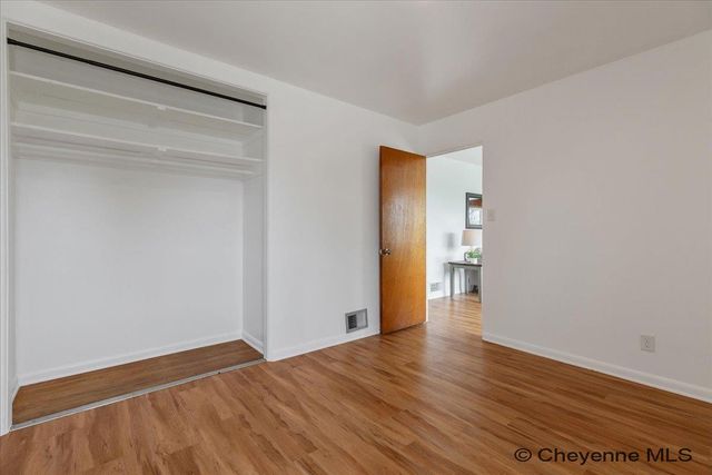 1630 CROOK AVE, Cheyenne, WY 82001