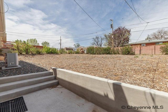 1630 CROOK AVE, Cheyenne, WY 82001