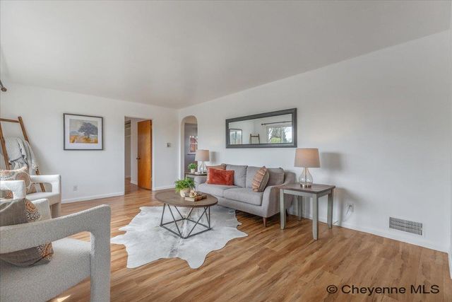 1630 CROOK AVE, Cheyenne, WY 82001