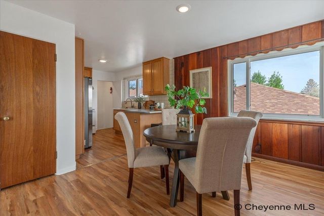 1630 CROOK AVE, Cheyenne, WY 82001