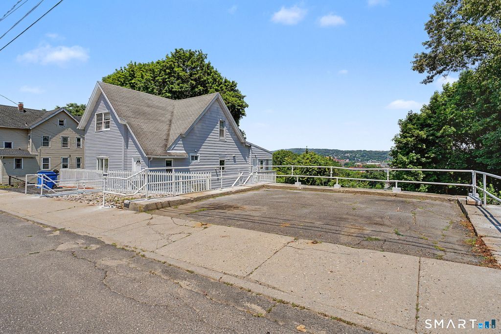 52 Alder Street, Waterbury, CT 06708