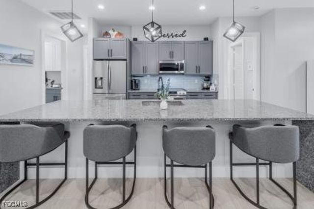 2004 NW 17th AVE, Cape Coral, FL 33993