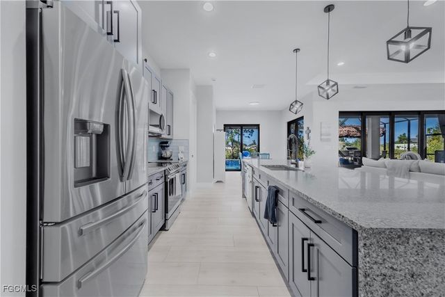 2004 NW 17th AVE, Cape Coral, FL 33993