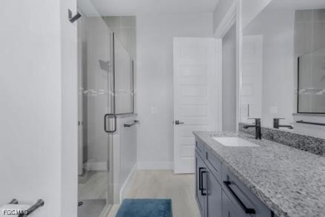 2004 NW 17th AVE, Cape Coral, FL 33993