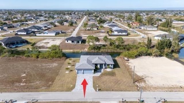 2004 NW 17th AVE, Cape Coral, FL 33993