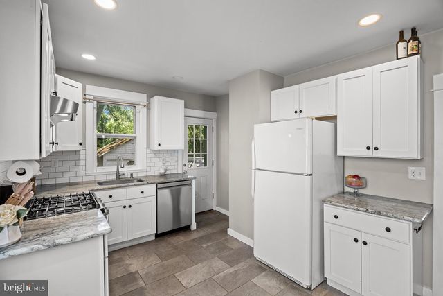110 WOODBINE AVE, Merchantville, NJ 08109