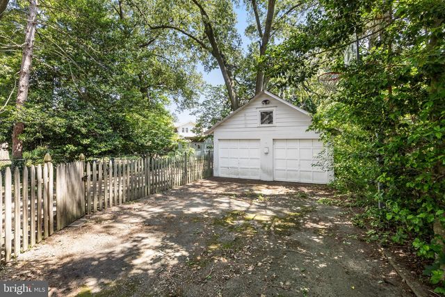 110 WOODBINE AVE, Merchantville, NJ 08109