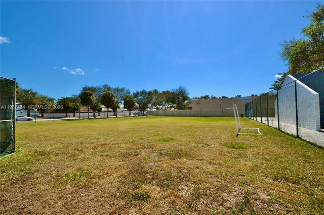 15115 SW 109th St, Miami, FL 33196