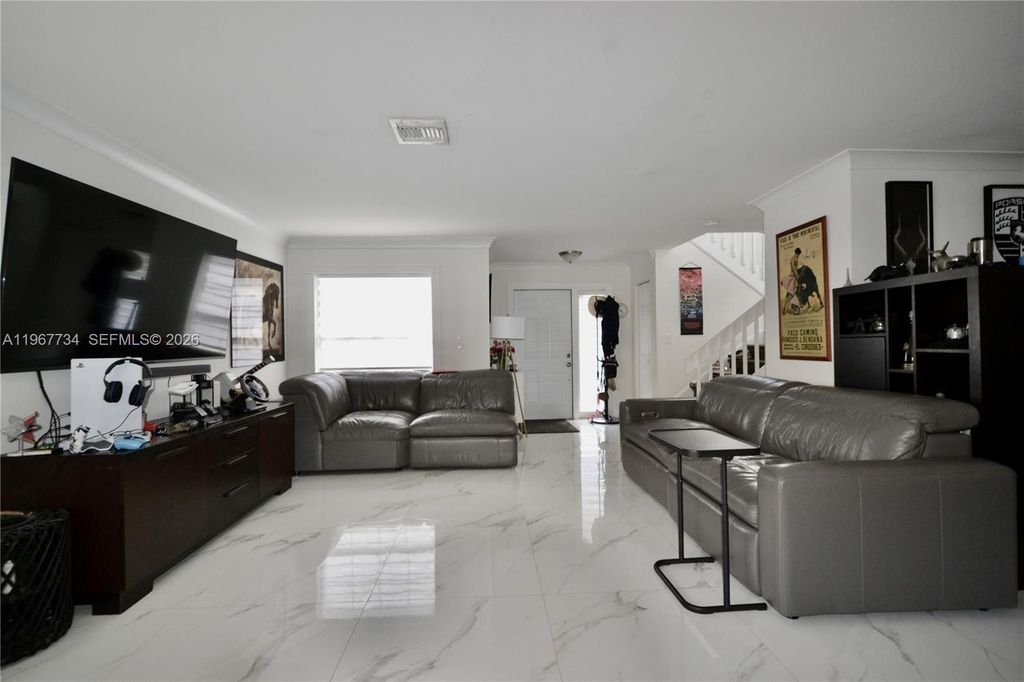 15115 SW 109th St, Miami, FL 33196