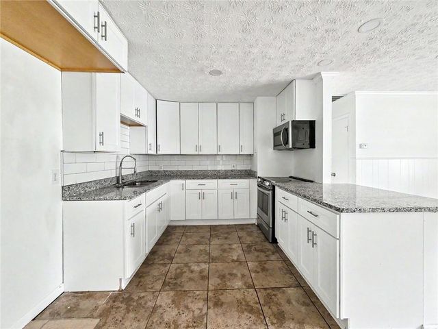 1350 Lori Court, Conley, GA 30288