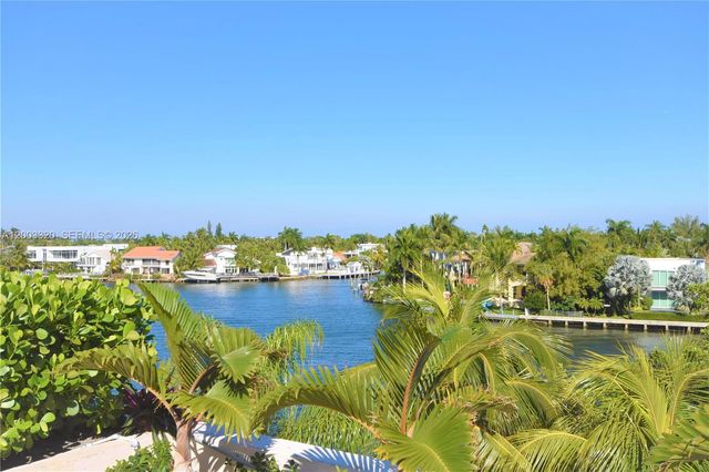 20185 E Country Club Dr 2505, Aventura, FL 33180