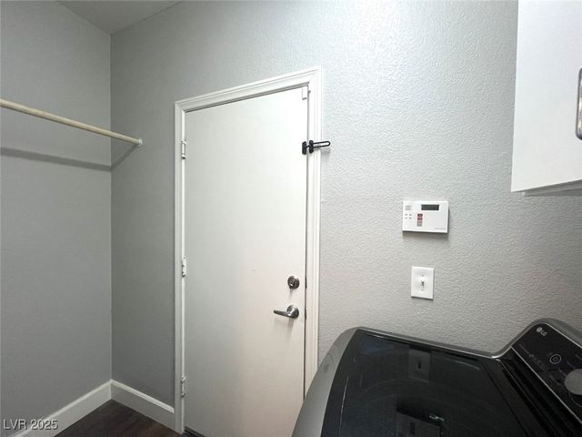 6316 Silver Edge Street, North Las Vegas, NV 89031