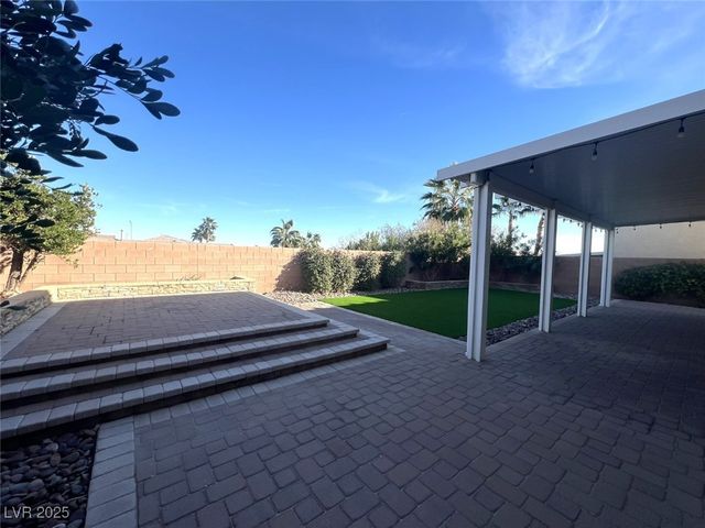 6316 Silver Edge Street, North Las Vegas, NV 89031