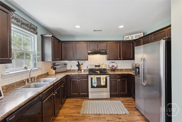 114 Bridgewood Drive, Springfield, GA 31329