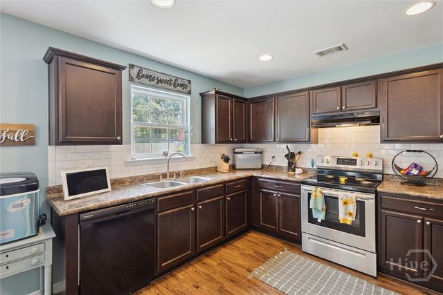 114 Bridgewood Drive, Springfield, GA 31329
